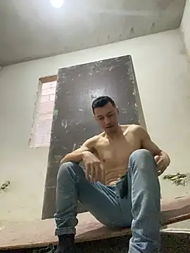alexsandropllt online show from May 8, 10:27 am