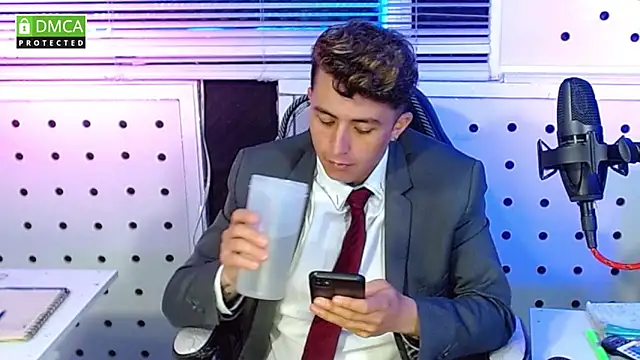 Snapshot of Darko0717 chatting on October 23, 1:58 pm Darko0717 online show from October 23, 1:58 pm