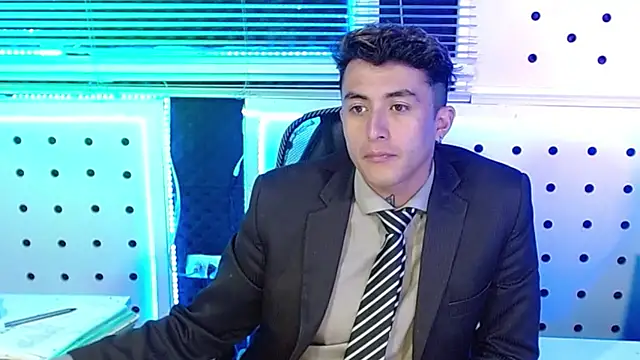 Darko0717 online show from November 18, 1:48 pm