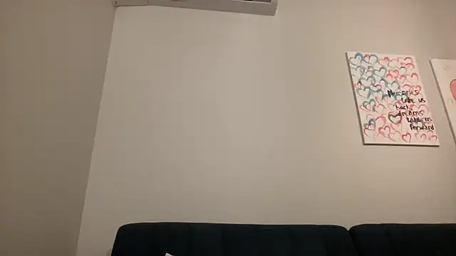 Snapshot of Sasha__Love chatting on January 18, 11:44 pm Sasha  Love online show from January 18, 11:44 pm