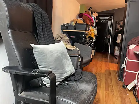 leanjamesdean online show from November 29, 4:03 am