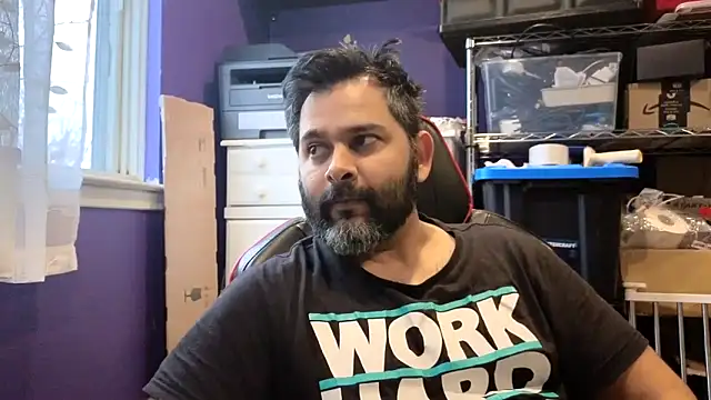 Sakhtlaundaz online show from March 13, 9:21 pm