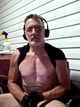 CoordinatedCheese1 online show from June 28, 2:28 am