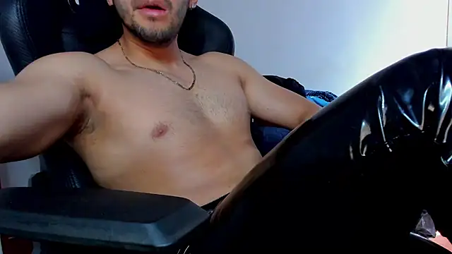 Tommy Bred online show from April 12, 6:42 pm