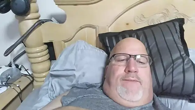 Bigbear0563 online show from November 14, 5:32 am