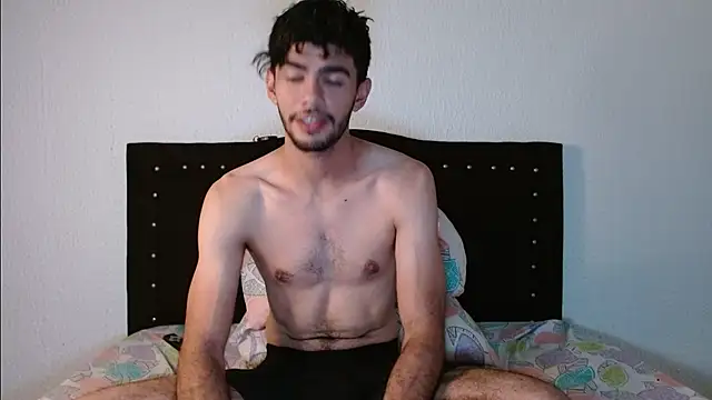 Snapshot of bear_97s chatting on January 18, 10:49 pm bear 97s online show from January 18, 10:49 pm