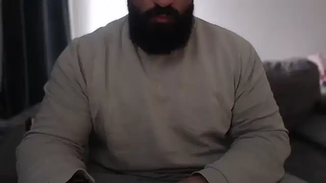 hugemachohandsome online show from December 5, 11:50 am