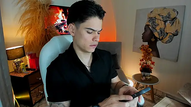 Matias Murrier online show from December 4, 11:50 am