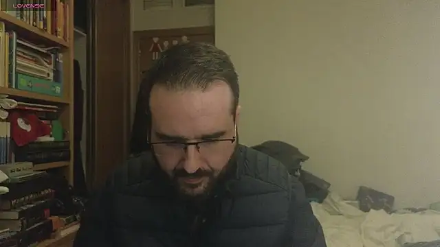 curiosillo83 online show from February 24, 3:31 pm