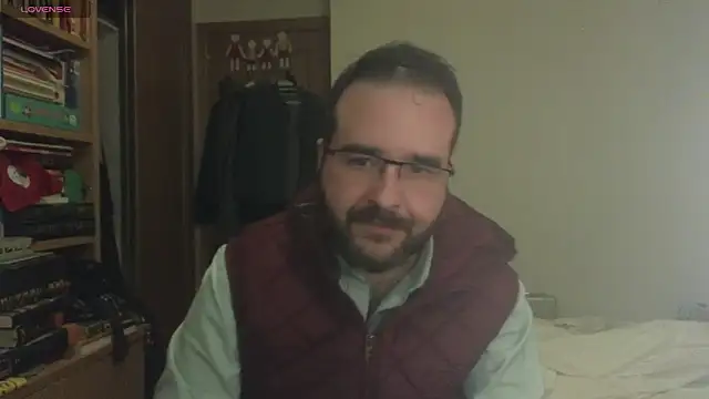 curiosillo83 online show from March 5, 6:12 pm