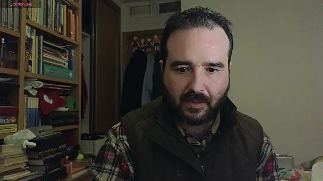 curiosillo83 online show from December 21, 1:04 am