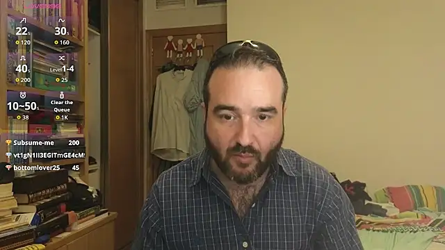 curiosillo83 online show from October 14, 2:24 pm