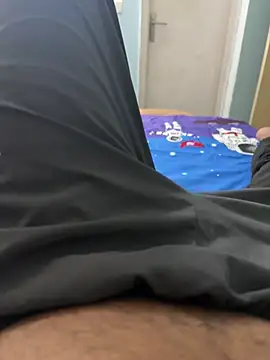 Snapshot of yourheroforfun chatting on October 27, 6:32 pm yourheroforfun online show from October 27, 6:32 pm