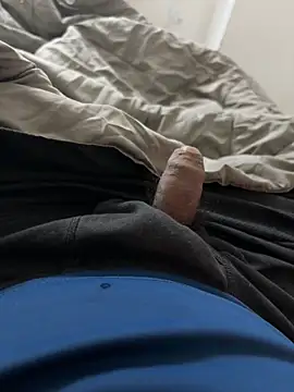 Snapshot of yourheroforfun chatting on January 17, 6:58 pm yourheroforfun online show from January 17, 6:58 pm