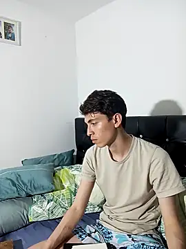 Snapshot of Norehg chatting on March 7, 11:37 pm Norehg online show from March 7, 11:37 pm