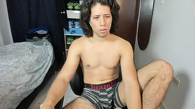 imtonny19 online show from February 10, 2:05 am