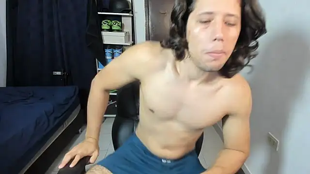 imtonny19 online show from March 8, 2:04 am