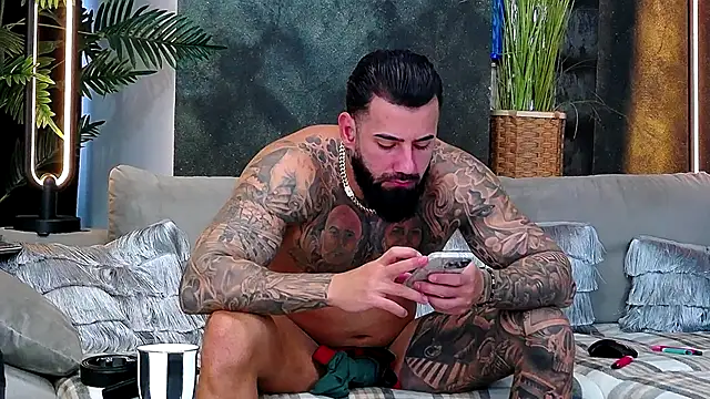 masterkingofmusclee online show from November 20, 10:03 am