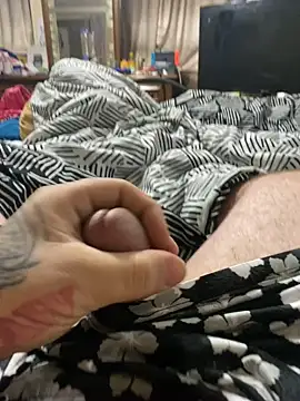 Snapshot of daddddddddyyyy chatting on January 2, 4:24 pm daddddddddyyyy online show from January 2, 4:24 pm