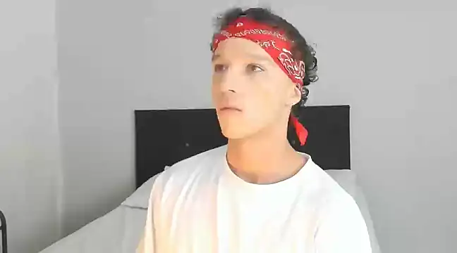 angelcortes online show from March 3, 9:34 pm