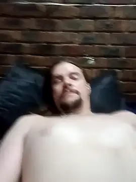 Snapshot of HerManforyou chatting on February 9, 7:19 pm HerManforyou online show from February 9, 7:19 pm