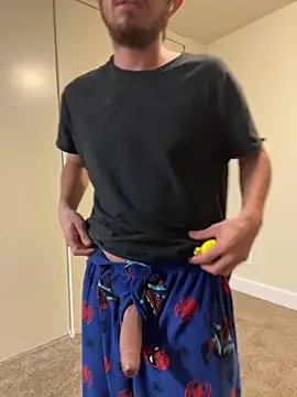 demonslayerr999 online show from April 3, 6:32 am