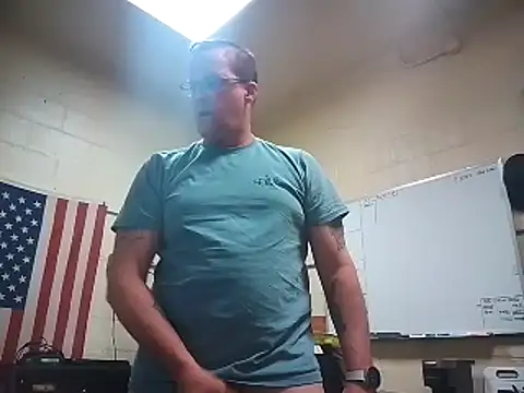 Snapshot of Cockrub1 chatting on March 17, 11:21 am Cockrub1 online show from March 17, 11:21 am