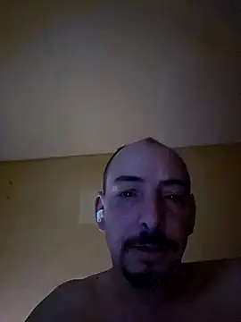 Snapshot of antoniox1978 chatting on March 10, 4:57 pm antoniox1978 online show from March 10, 4:57 pm