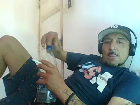 Snapshot of cartiagiz chatting on October 5, 5:28 pm cartiagiz online show from October 5, 5:28 pm