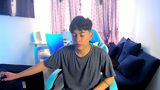 Snapshot of Franco_Rizzo_ chatting on February 3, 8:24 pm Franco Rizzo  online show from February 3, 8:24 pm