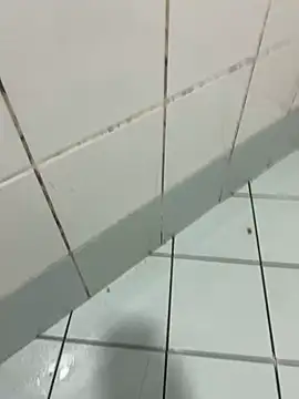 SLhotman online show from February 23, 6:19 pm