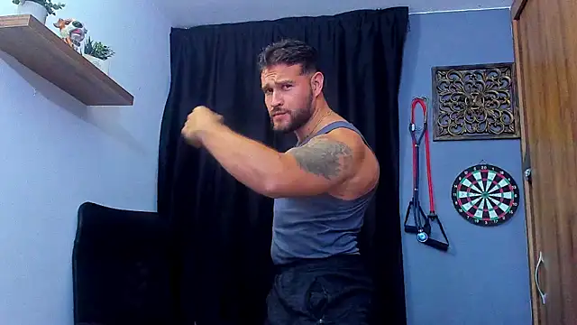 AndrewDiaz online show from April 18, 7:43 am