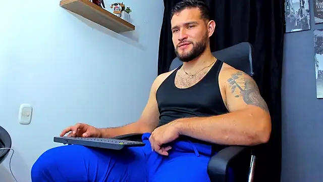 AndrewDiaz online show from December 22, 8:00 am