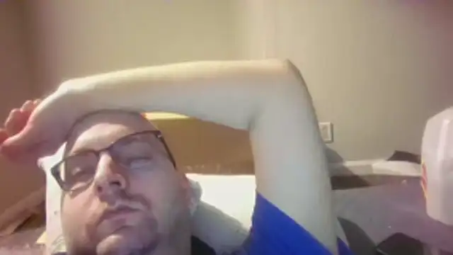 lovingboy94 online show from March 12, 11:56 pm