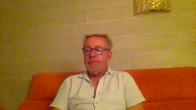 tuggy59 online show from July 5, 4:41 am