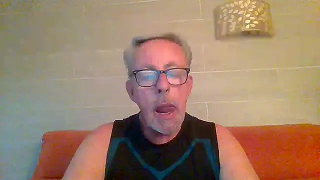 tuggy59 online show from July 4, 5:10 am