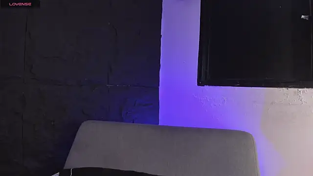 DereckCooperr online show from March 3, 1:46 am