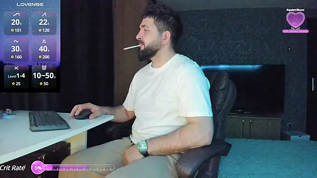 Snapshot of Eduu2322 chatting on December 17, 10:54 pm Eduu2322 online show from December 17, 10:54 pm