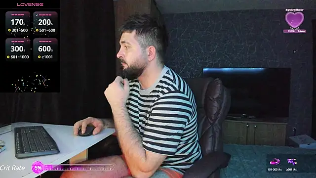 Snapshot of Eduu2322 chatting on December 8, 8:58 pm Eduu2322 online show from December 8, 8:58 pm