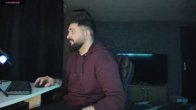 Snapshot of Eduu2322 chatting on January 17, 11:22 pm Eduu2322 online show from January 17, 11:22 pm