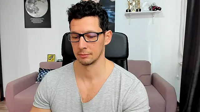 BrutusK08 online show from January 18, 9:22 am