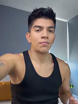 Snapshot of santiago_01 chatting on October 24, 7:48 pm santiago 01 online show from October 24, 7:48 pm