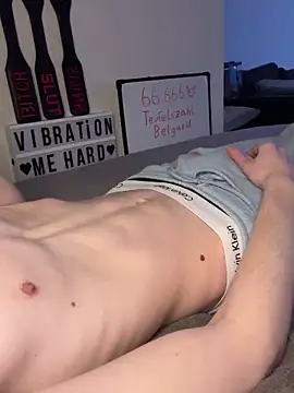 secret dream415 online show from March 4, 8:05 pm