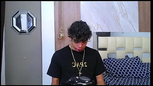 Snapshot of Harry_jhonsson chatting on October 16, 5:10 pm Harry jhonsson online show from October 16, 5:10 pm