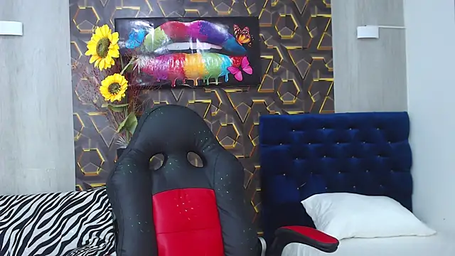 Snapshot of Harry_jhonsson chatting on October 13, 3:18 pm Harry jhonsson online show from October 13, 3:18 pm