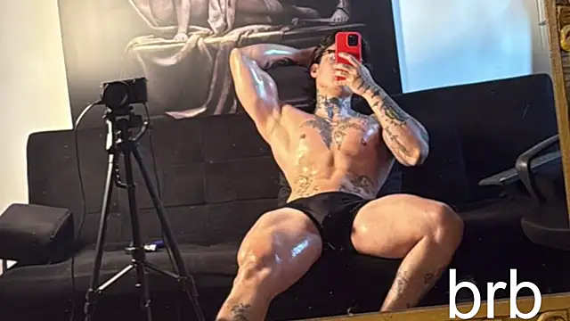Snapshot of dantecoppolaa_ chatting on September 8, 8:52 pm dantecoppolaa  online show from September 8, 8:52 pm