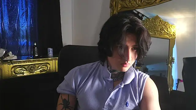 Snapshot of dantecoppolaa_ chatting on January 17, 4:26 pm dantecoppolaa  online show from January 17, 4:26 pm