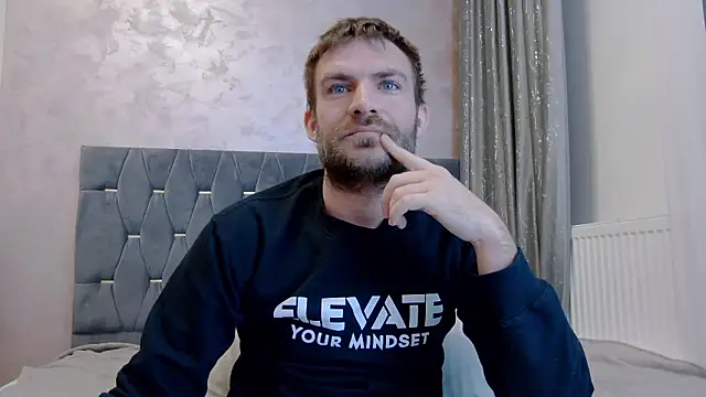 10in deluxe online show from March 8, 8:40 am