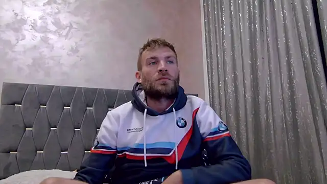 10in deluxe online show from November 10, 8:30 am