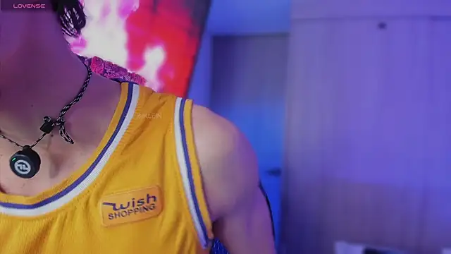 thomklein online show from November 21, 9:19 am